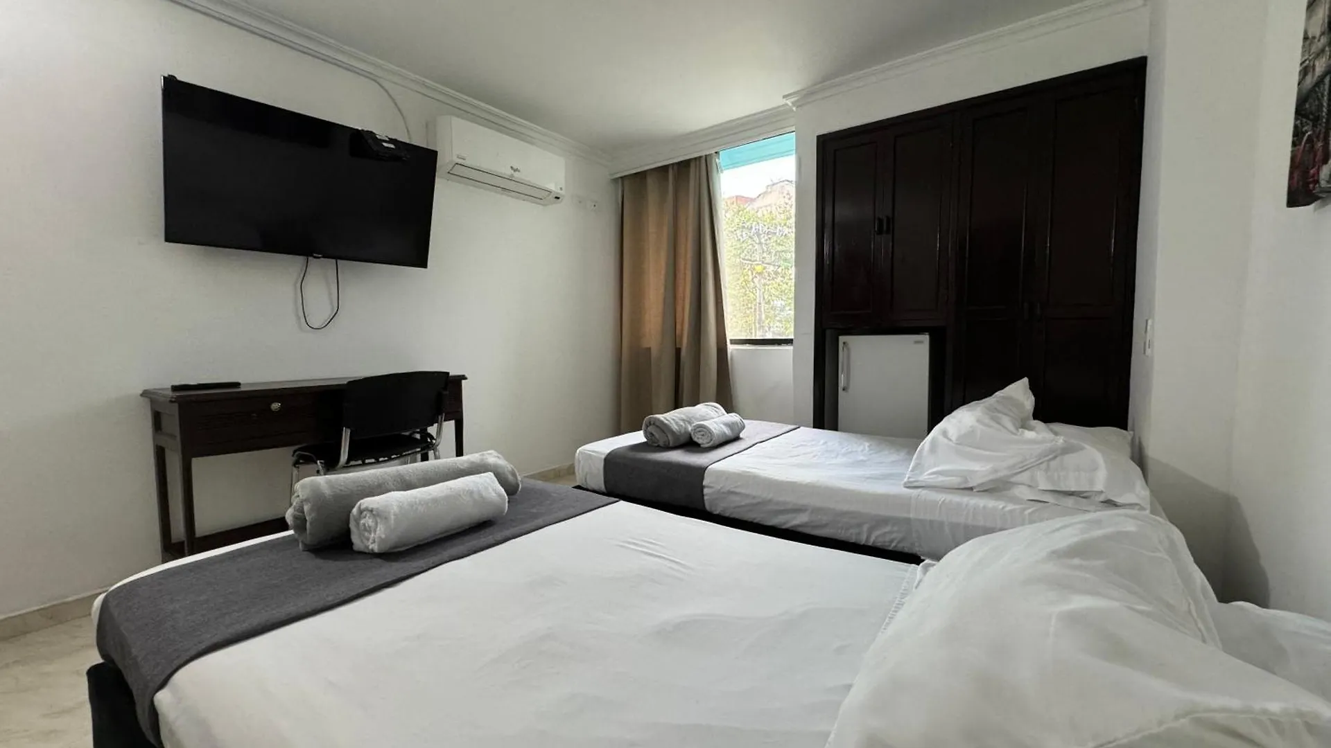 ***  Hotel Windsor Cali Colombia